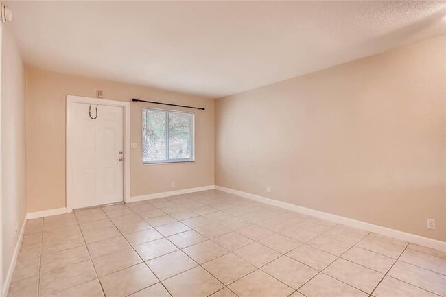 Photo - 2643 NE 8th Ave Unit 12