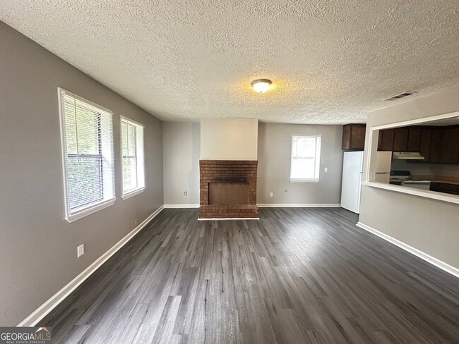 Photo - 271 E Wright St