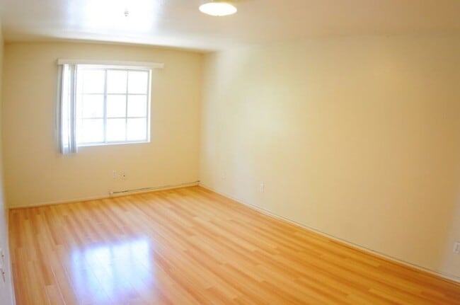 Photo - 2658 Menlo Ave Unit Providence Apartment
