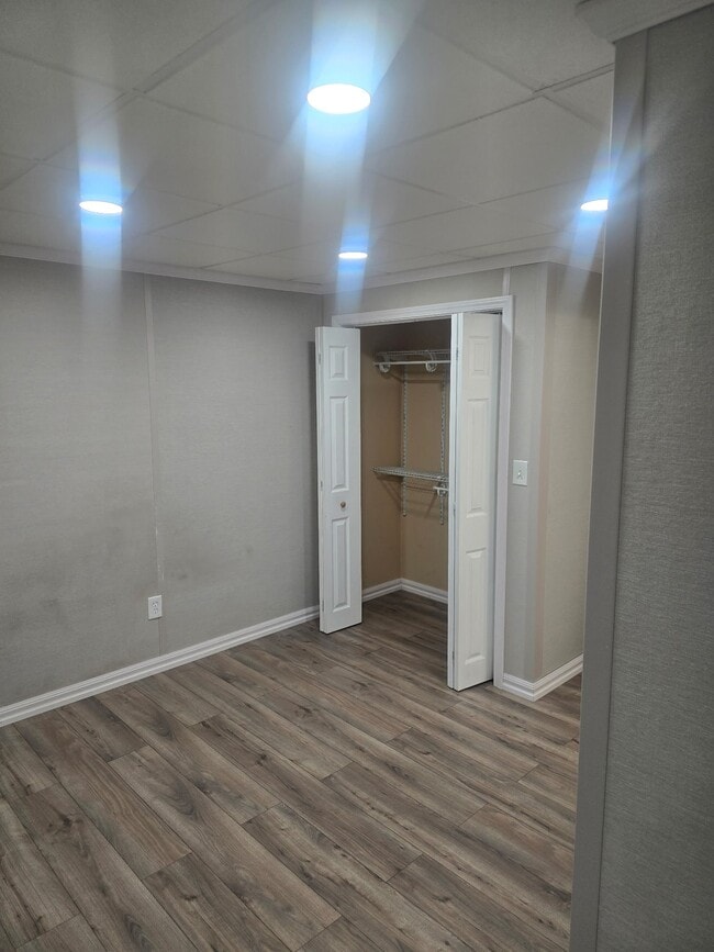 Building Photo - 5 Verdun Ave