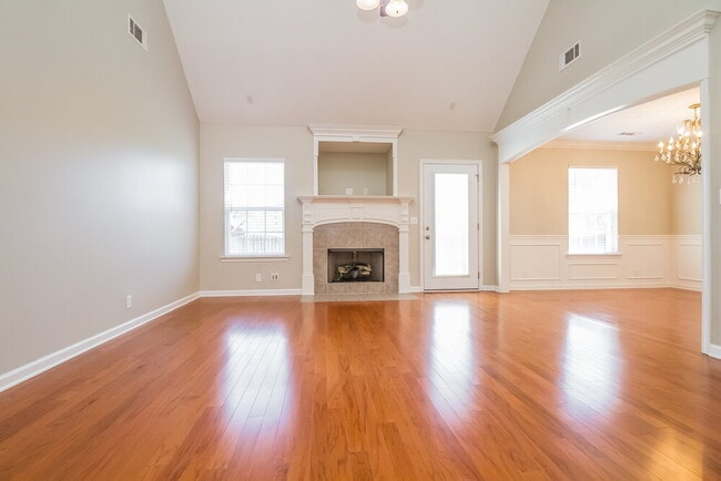 Photo - 1511 Antebellum Dr