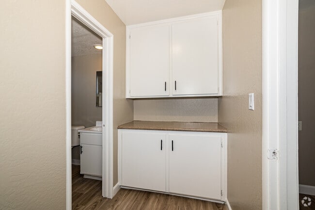 1BR, 1BA - 540SF - The Quarter