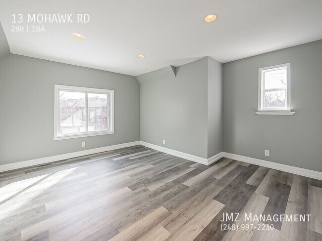 Photo - 13 Mohawk Rd