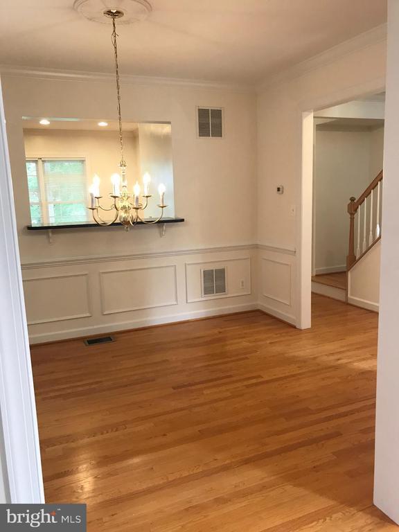 Photo - 5654 8th Rd N