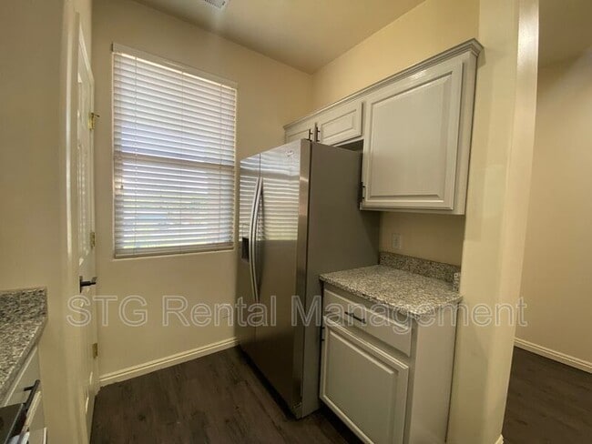 Photo - 3427 E Sweetwater Springs Dr