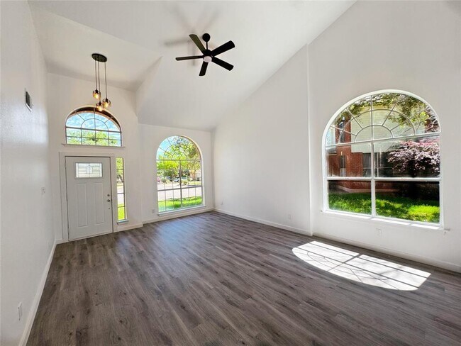 Photo - 7805 Varcella Trail