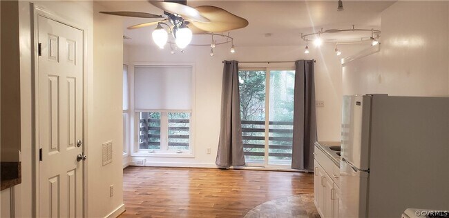 Photo - 10001 Redbridge Rd Unit B