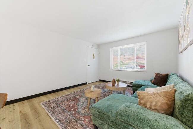 Photo - 298 Lumar Dr Unit 1