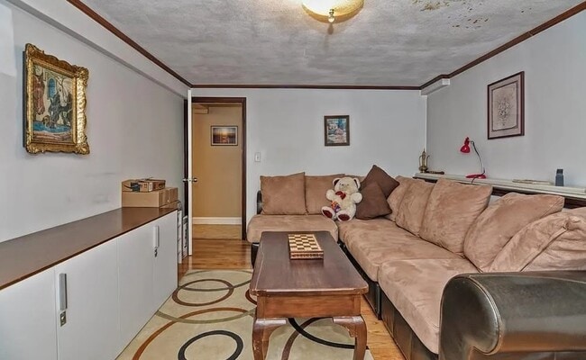Photo - 98 Spruce Rd