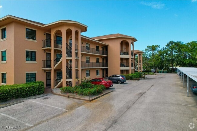 Building Photo - 5535 Rattlesnake Hammock Rd Unit 205 Rental