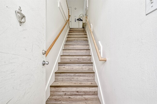 Photo - 2112 Harold St