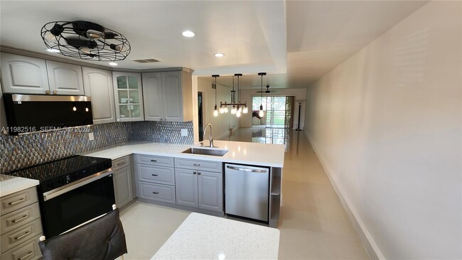 Photo - 2403 Antigua Cir Unit L2