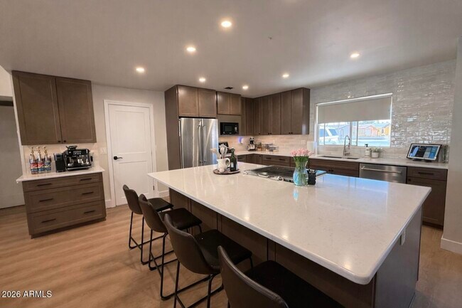 Photo - 1744 N Ridge Cir