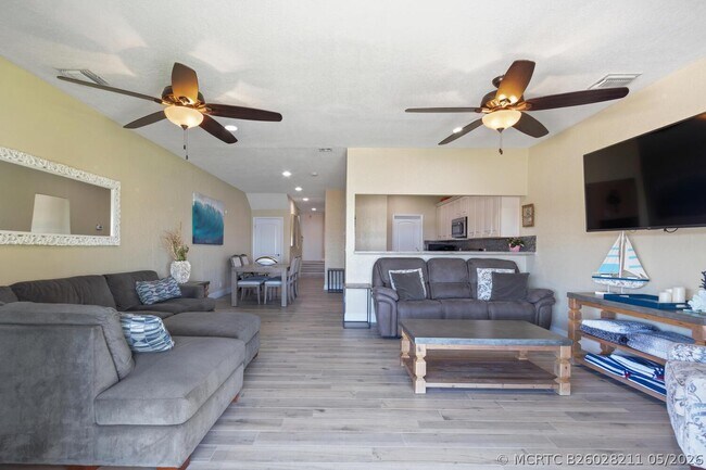 316 N Lake Dr