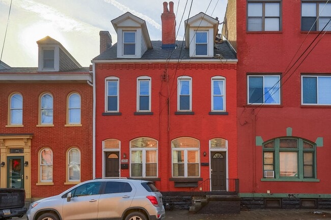 Photo - 2810 Sarah St Unit 2810