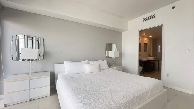 Photo - 485 Brickell Ave Unidad ID1240672P