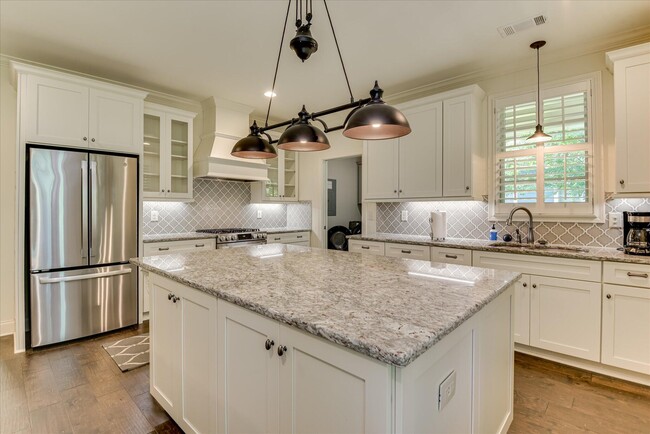 Photo - 108 Tremont Dr