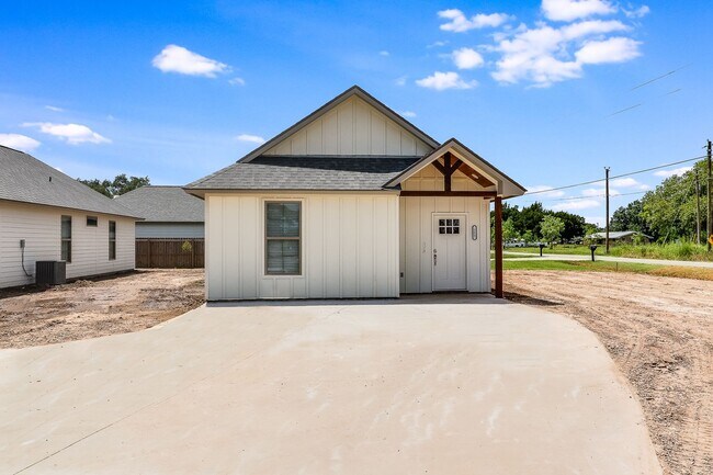 Beautiful New Development!! Take advantage... - Beautiful New Development!! Take advantage... House