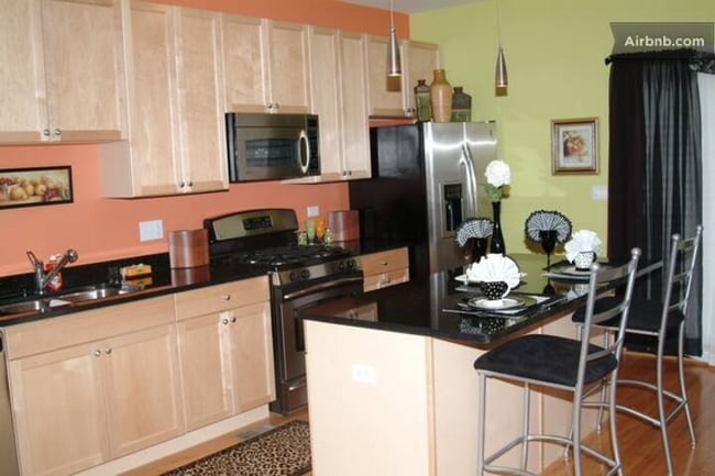 Photo - 468 E 42nd St