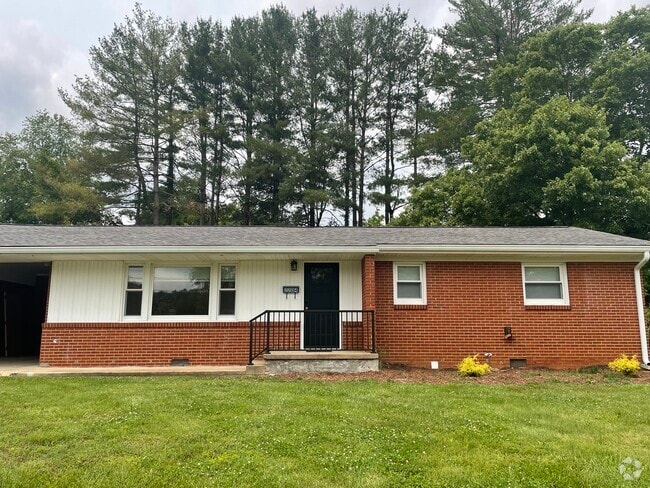 Building Photo - 2204 Wyndale Rd Rental