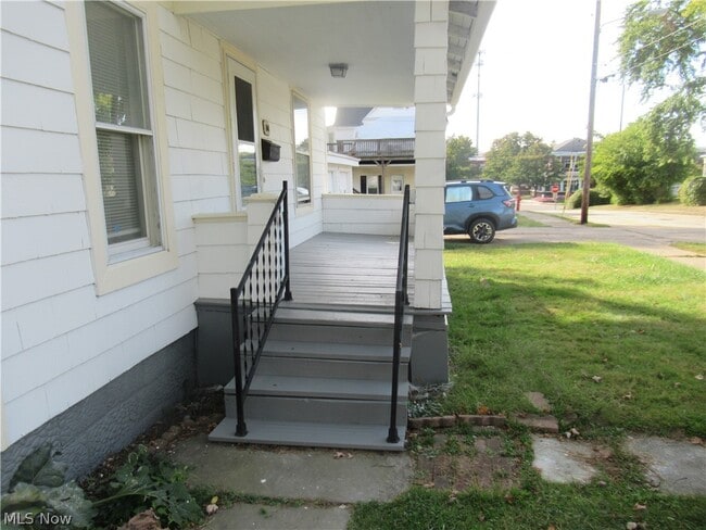 Photo - 14 Elm St