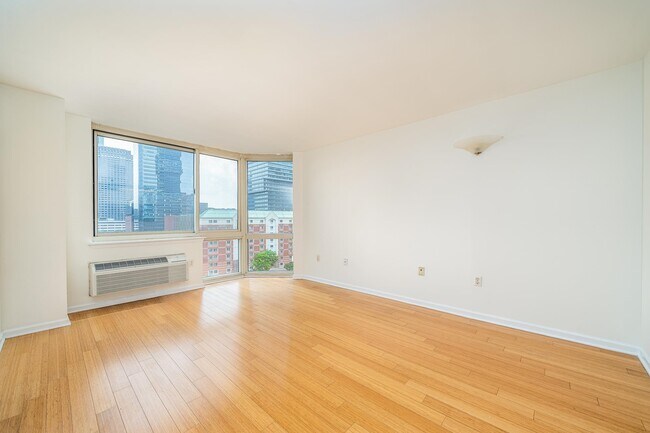 Photo - 20 2nd St Unit 901