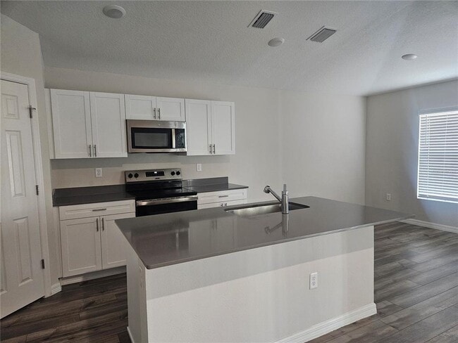 Photo - 1603 Ellesmere Ave