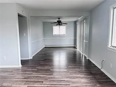 Photo - 7120-7122-7122 Glendale Ave Unit Top