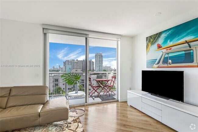 Building Photo - 1688 West Ave Unit 702 Rental