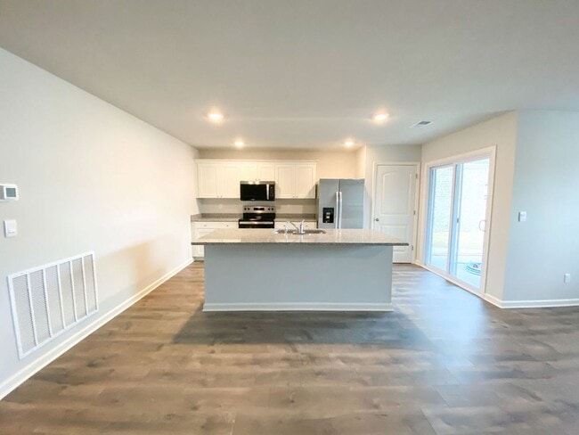 Photo - 3 bed 2 bath new construction by DR Horton