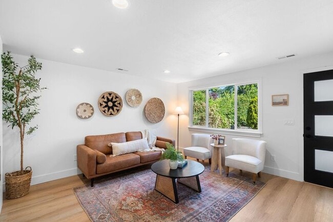 Photo - 4916 NE Alberta Ct