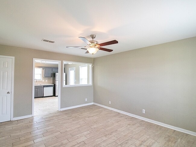 Photo - 1113 Timothy Ave