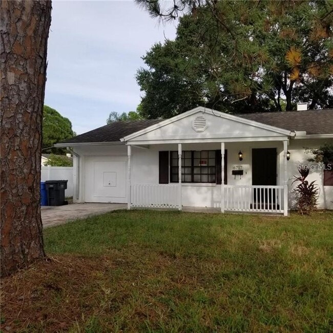 Building Photo - 6717 Mornay Cir