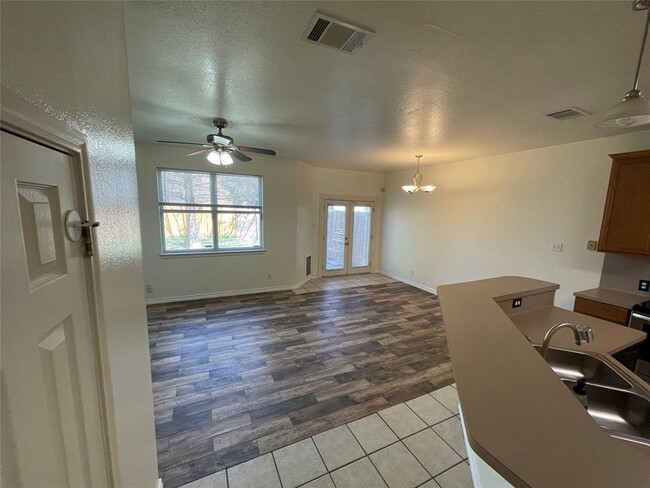 Photo - 8010 Willet Trail