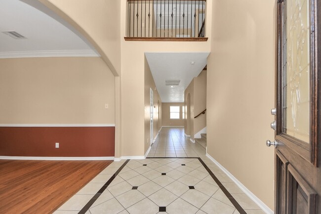 Photo - 704 Harvard Pointe Dr