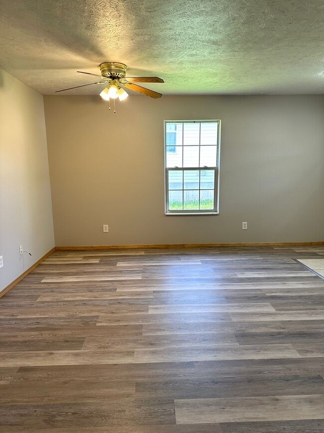 Photo - S0052-MF2-E1 Unit 5590