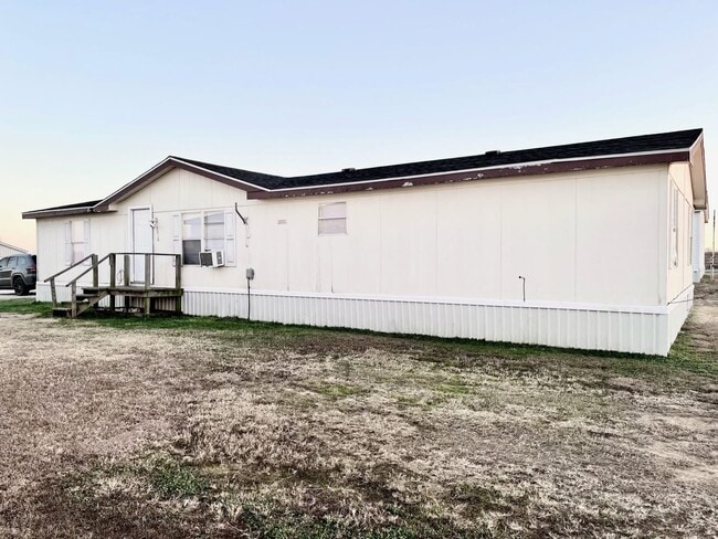 Photo - 1076 Breezewood Rd