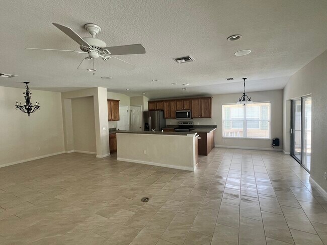 Photo - 4310 SW 57th Ave