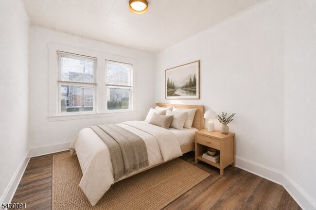Building Photo - 9 Kling St Unit 3