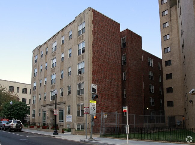 Photo - Parkfair Apartments