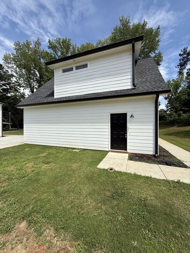 NEW CONSTRUCTION STUDIO APARTMENT PRE-LEAS... - NEW CONSTRUCTION STUDIO APARTMENT PRE-LEAS...