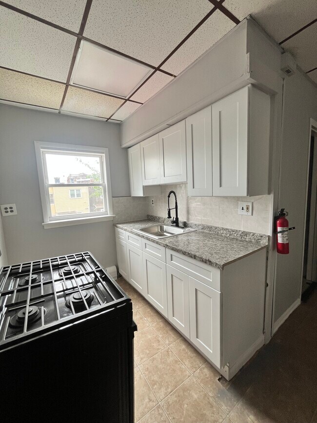Photo - 75 Broadway Unit 2L