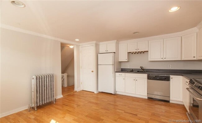 Photo - 236 Flax Hill Rd Unit 2