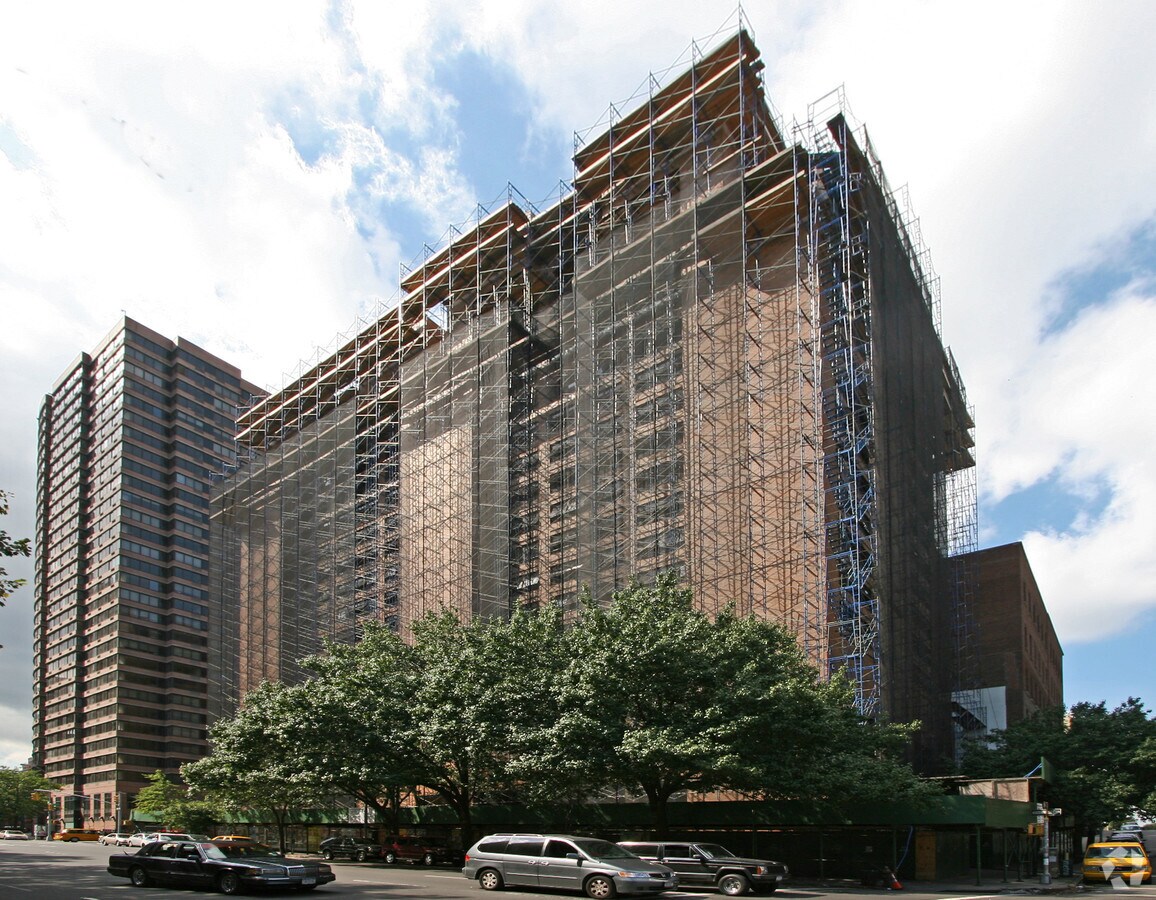 Photo - 1760 Third Ave Apartments