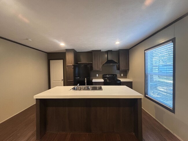 Photo - 606 Eloise St