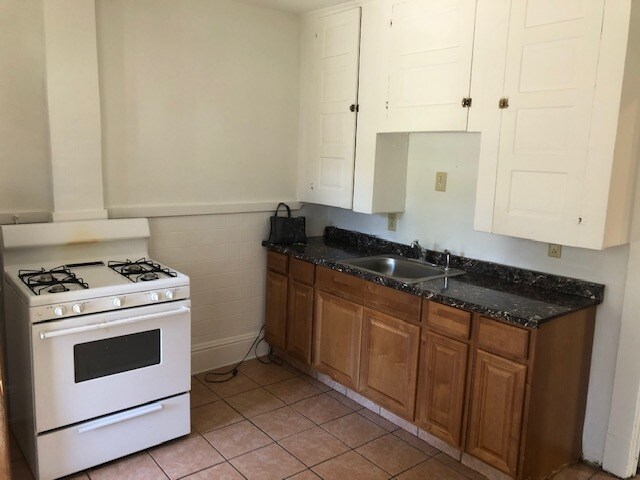 Large Kitchen - 14801 Clifton Blvd Unit 5