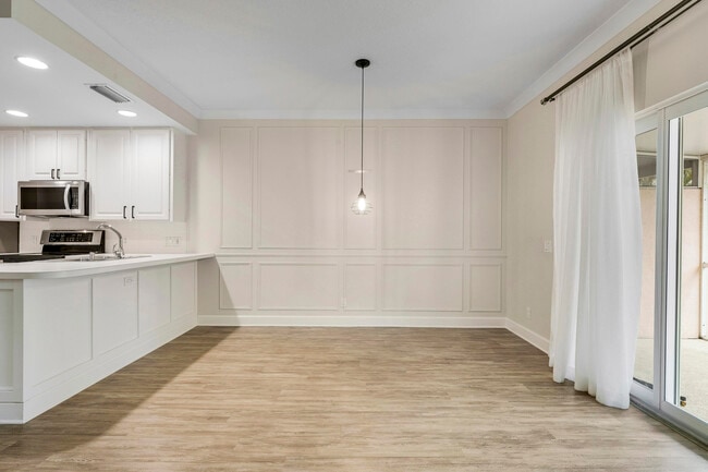 Photo - 2052 Tarpon Lake Way