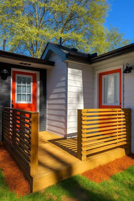 Photo - 500 Denham St