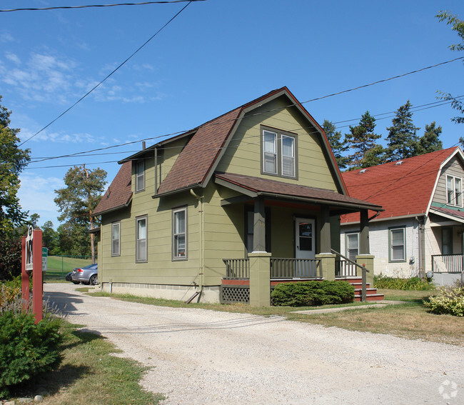 Building Photo - 1710 S State St Rental