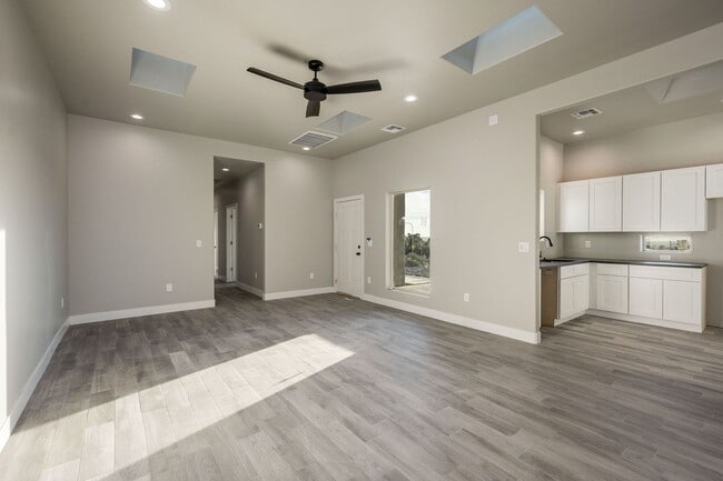 Photo - 2920 Fairway Dr